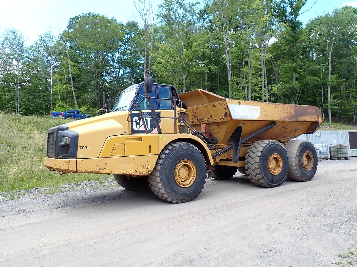 Used 2013 CAT 740B Articulated Haul Truck