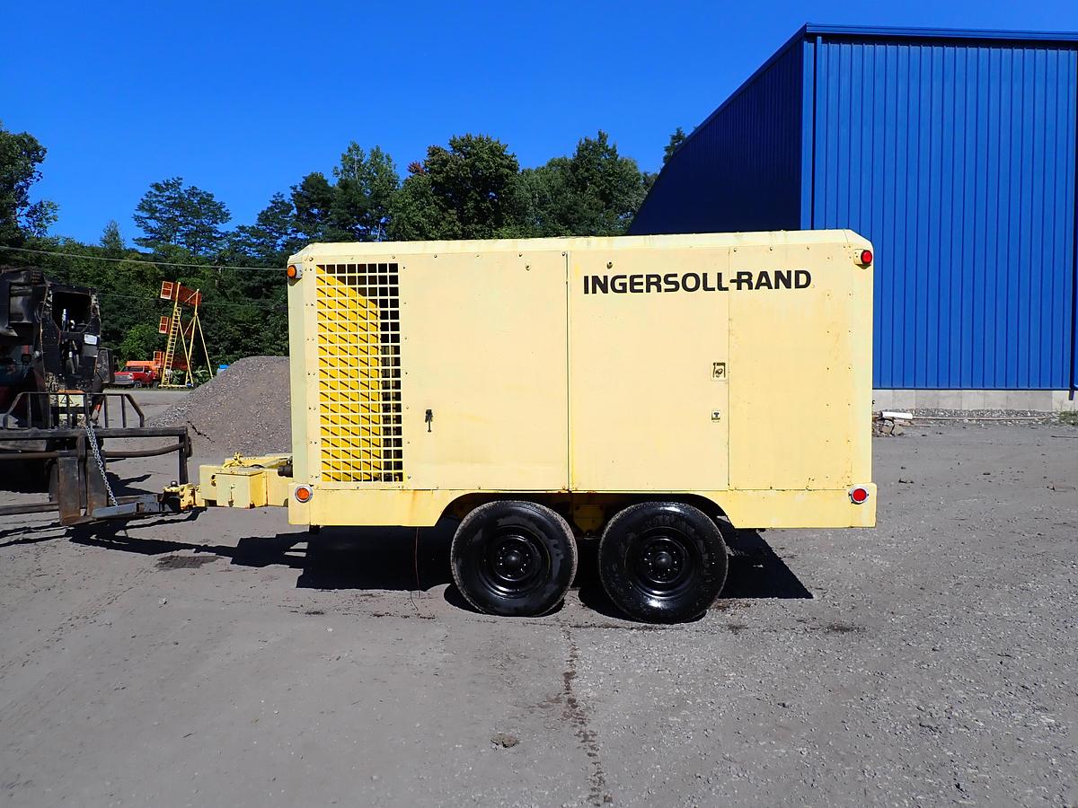 Used Ingersoll Rand XP600WCU 600 CFM Air Compressor
