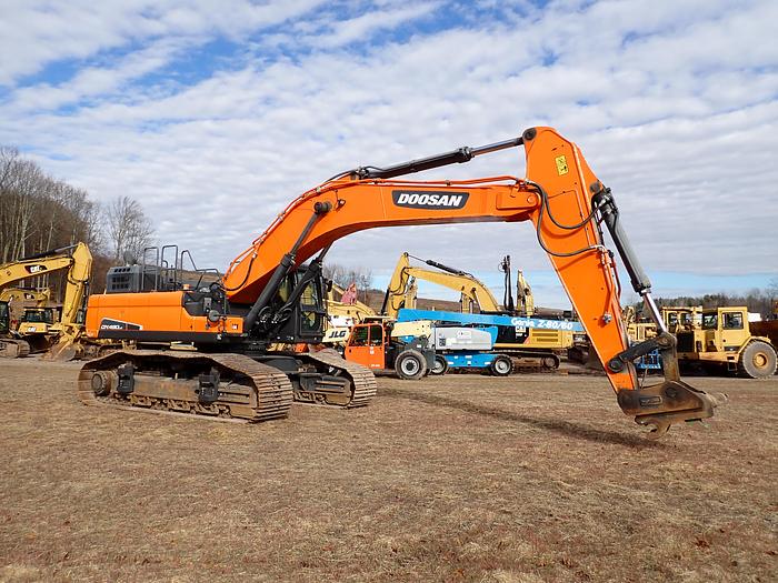Used 2021 Doosan DX490LC-5