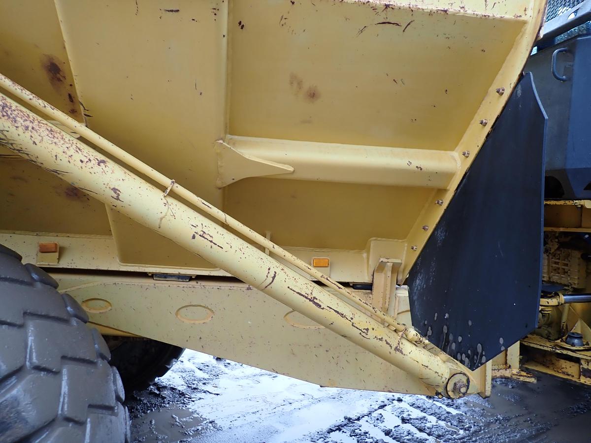 Used 2000 John Deere 300C Articulated Haul Truck