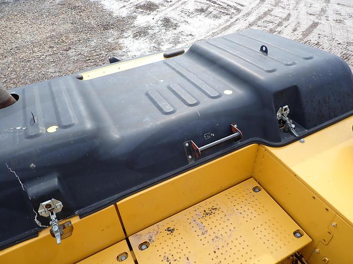 Used 2012 CAT 320EL