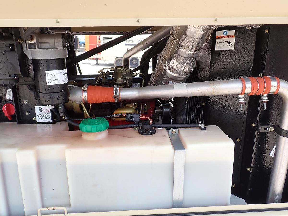 Used 2023 Doosan P425/HP375 Air Compressor 1078 HOURS