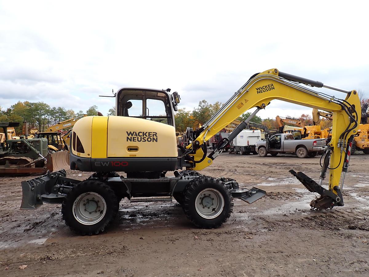 Used 2015 Wacker Neuson EW100