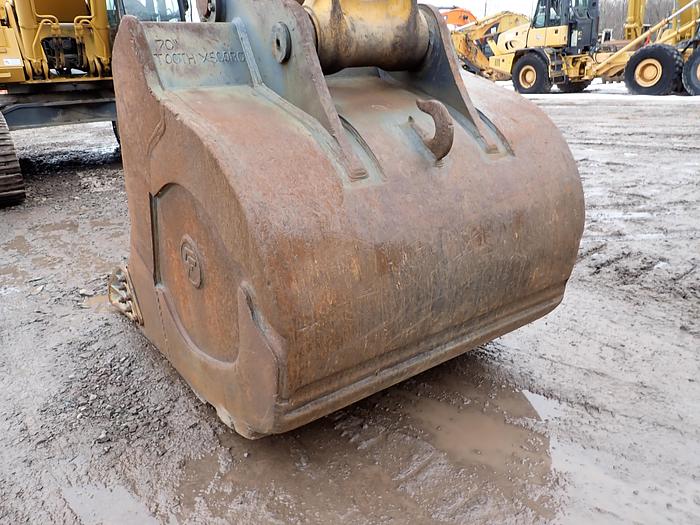 Used 2004 John Deere 600C LC Excavator