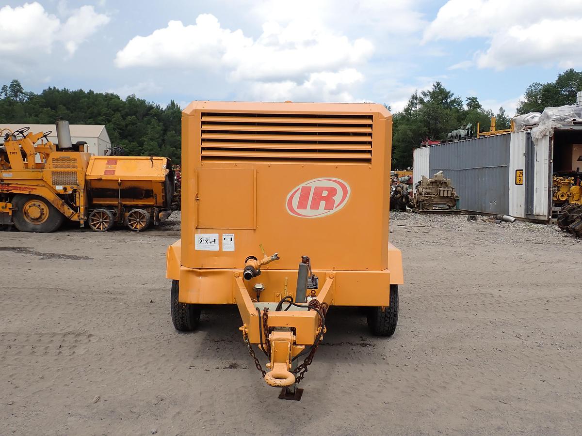 Used 1999 Ingersoll Rand XP825WCU 825 CFM Air Compressor