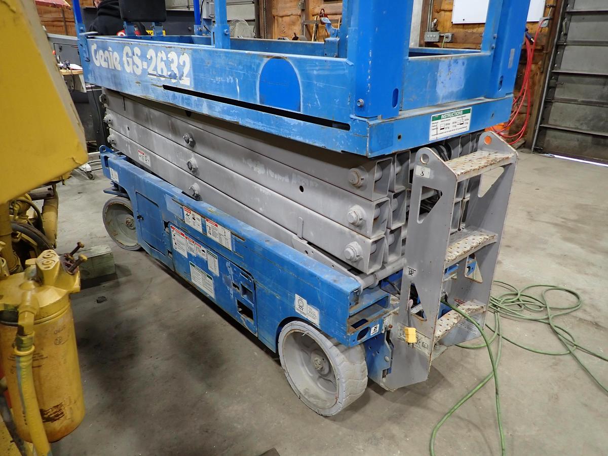 Used 2015 Genie GS2632