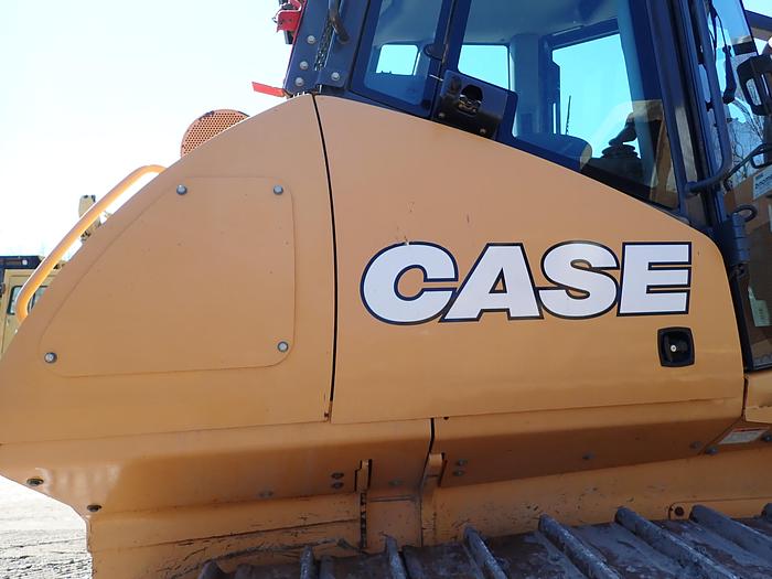 Used 2019 Case 2050M LGP