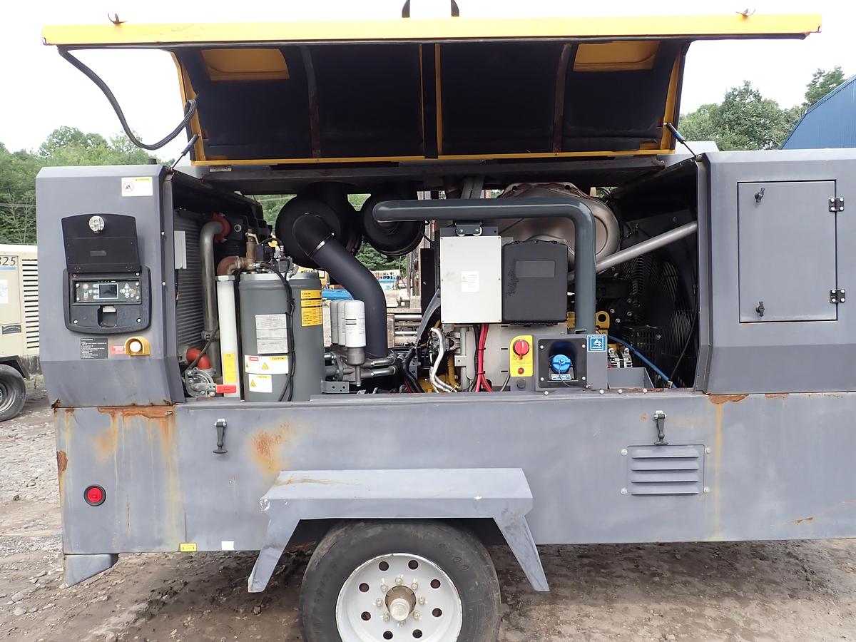 Used 2019 Atlas Copco XAS950 CD8 950 CFM Air Compressor