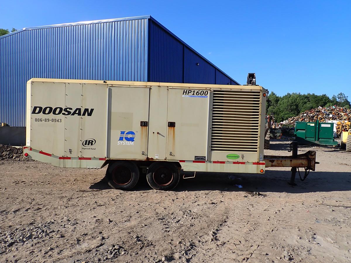 Used 2012 Doosan HP1600 1600 CFM Air Compressor TIER 3