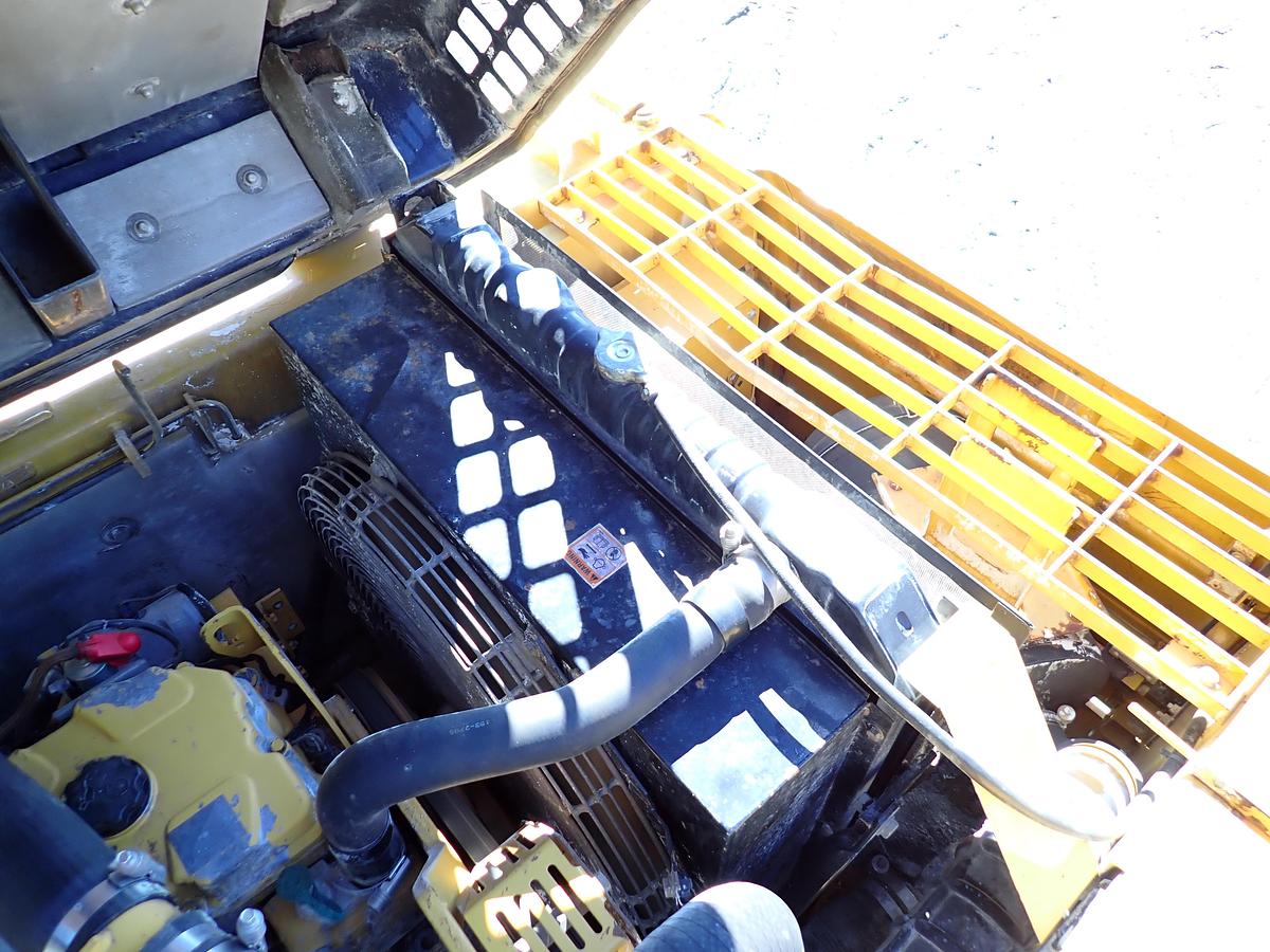 Used 2005 CAT 330CL Hydraulic Excavator