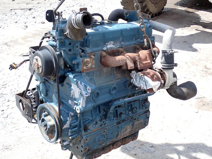 Used Kubota V3300-DI-T-EU2 Diesel Engine BOBCAT T300