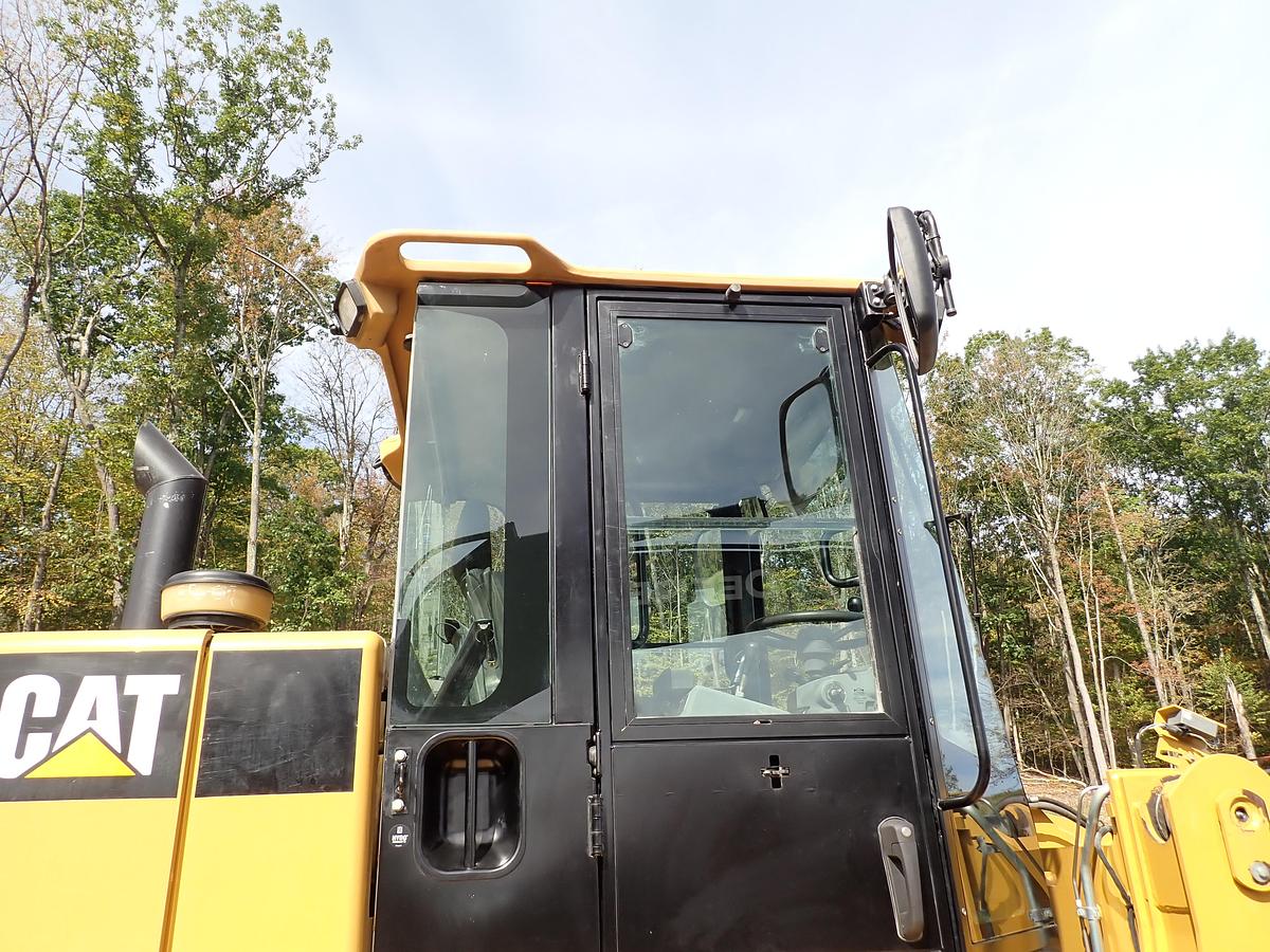 Used 2011 CAT 928HZ Wheel Loader 6000 HOURS! QUICK COUPLER