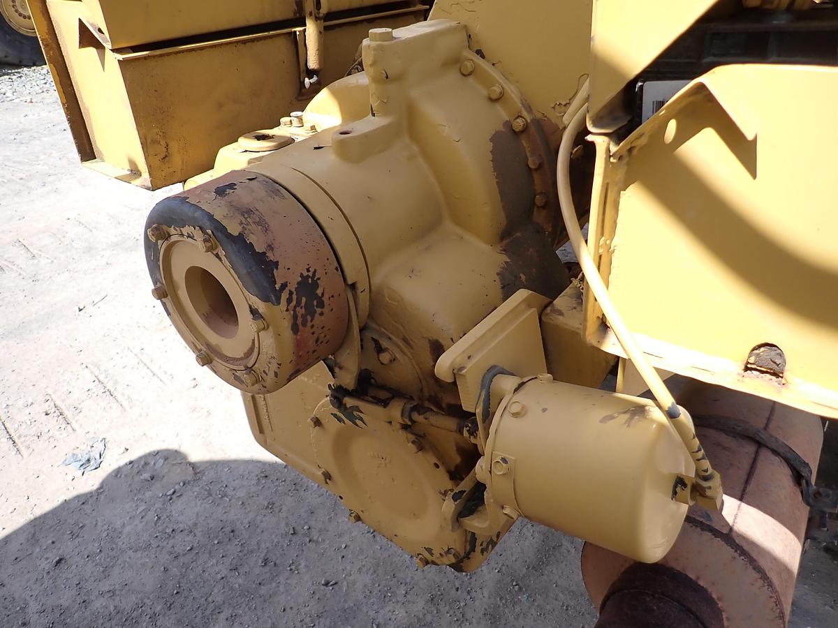 Used 1979 CAT 613B 5000 Gallon Water Wagon