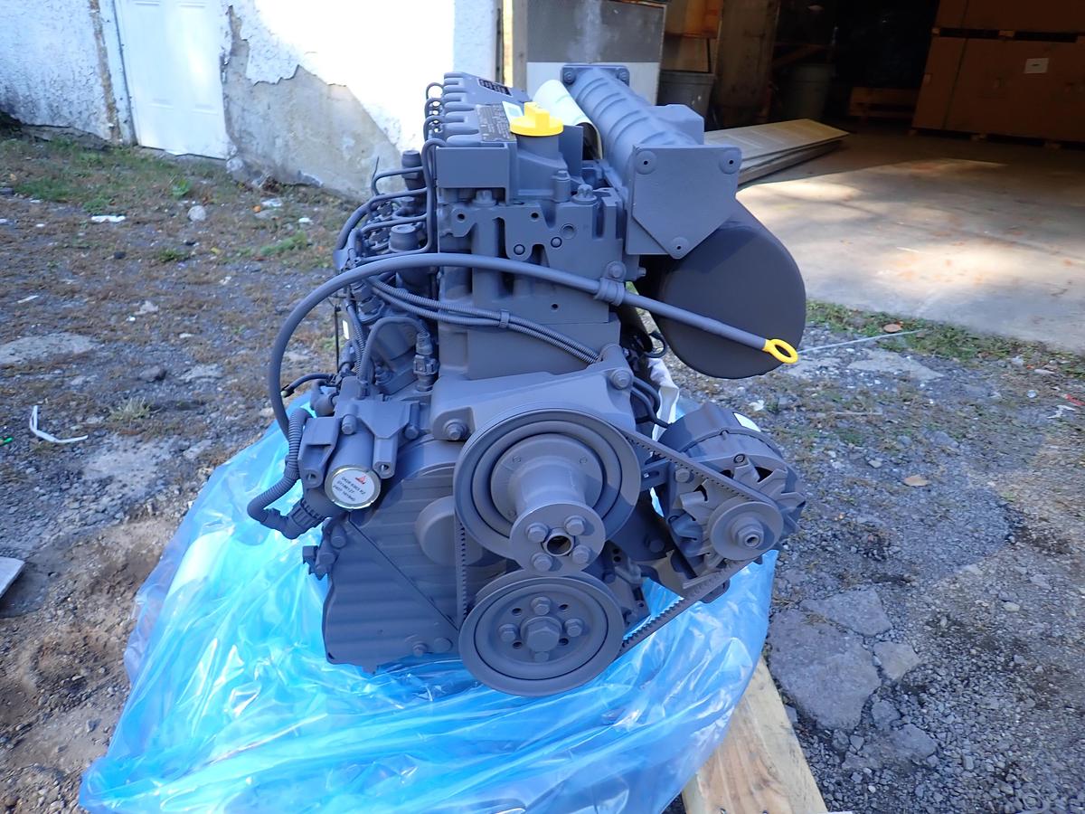 Deutz D2011 L04 Diesel Engine FACTORY NEW REPLACEMENT UNIT