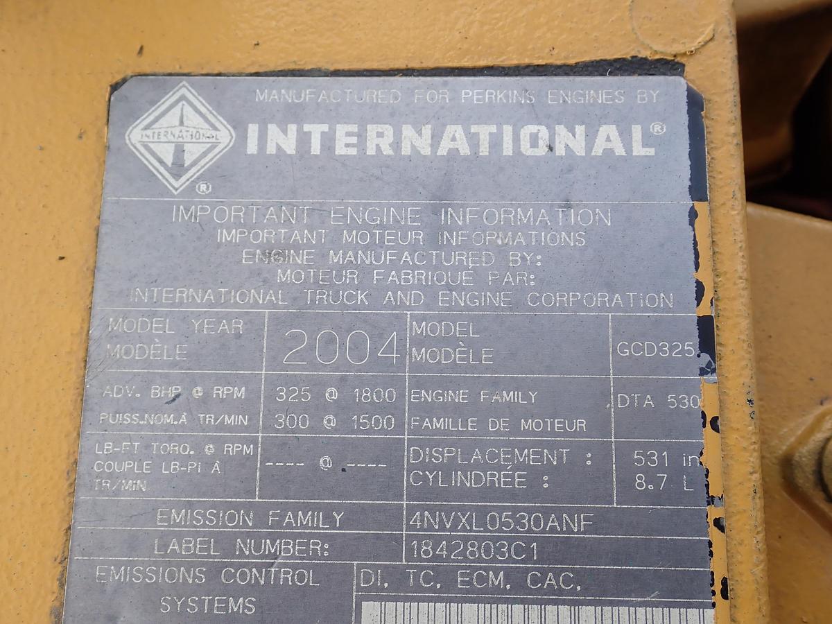 Used 2004 International DT530E Diesel Engine 325 HP
