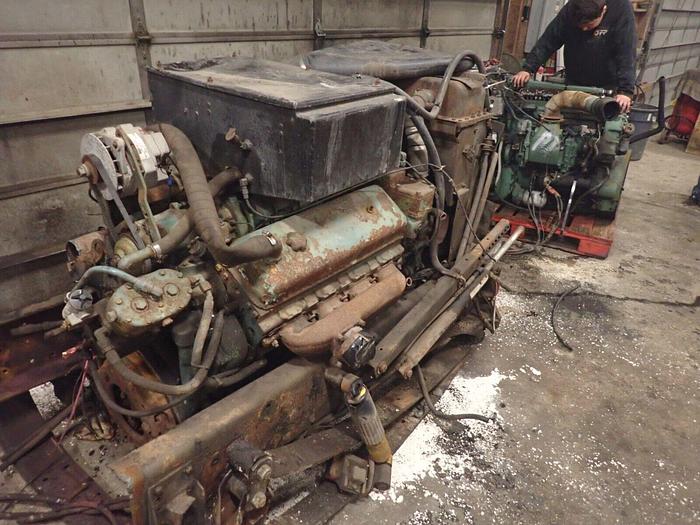 Used Detroit Diesel 8V71 Engine RUNS MINT! Cabover Truck V8 318 GM