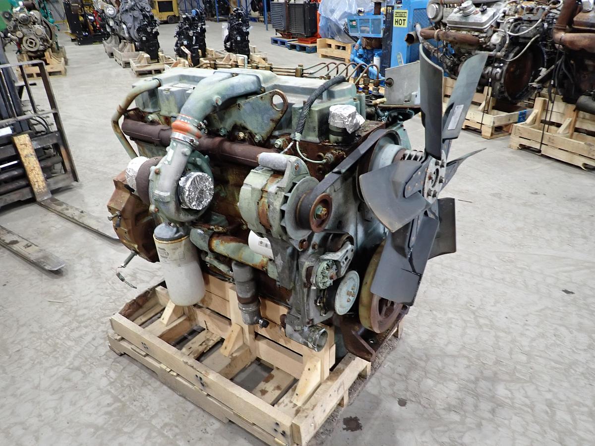 Used Detroit Diesel Series 40 7.6 Liter Engine DT466 MECHANICAL