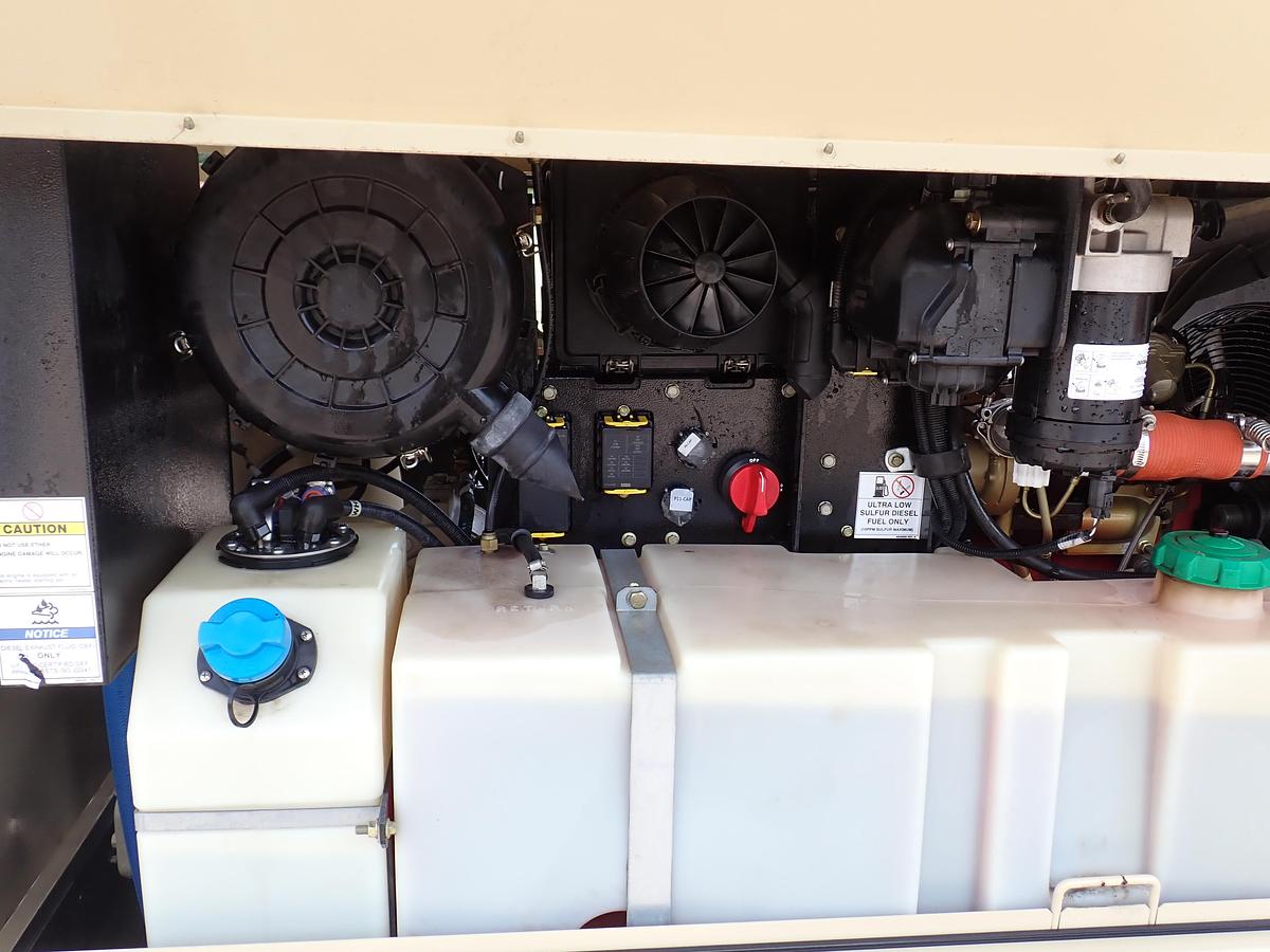 Used 2023 Doosan P425/HP375 Air Compressor 409 HOURS!