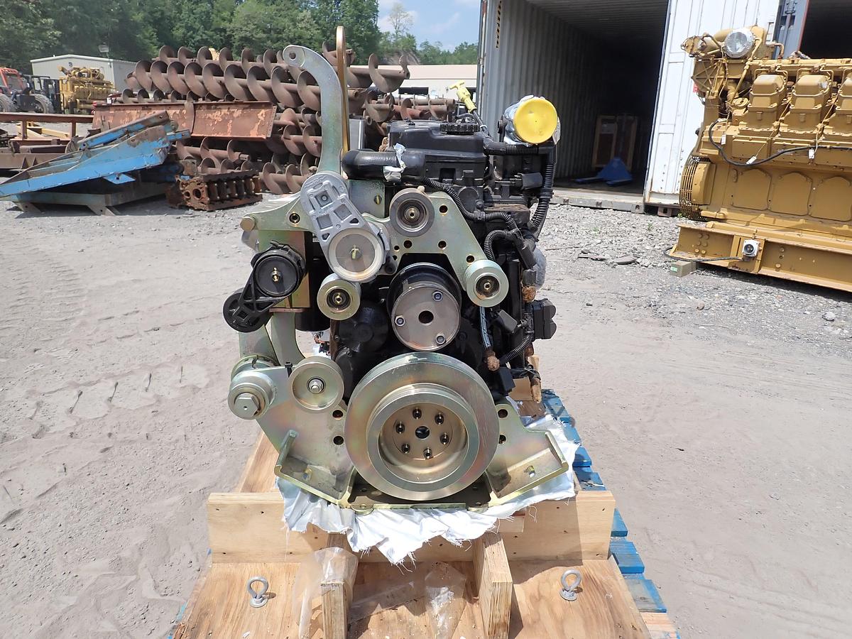 2011 Cummins QSB 6.7 Diesel Engine UNUSED! CPL 8611 300 HP