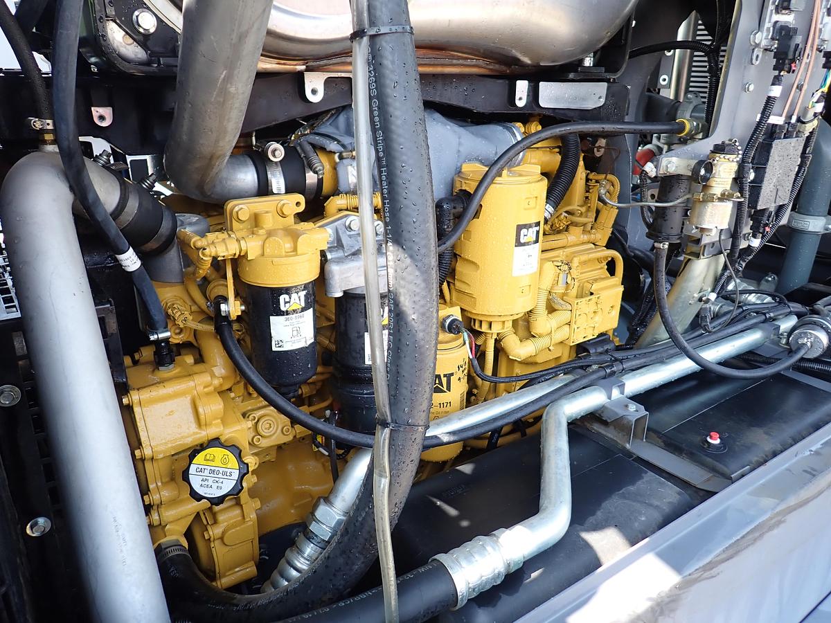 Used 2019 Atlas Copco XAS950CD8 950 CFM Air Compressor 1496 HOURS