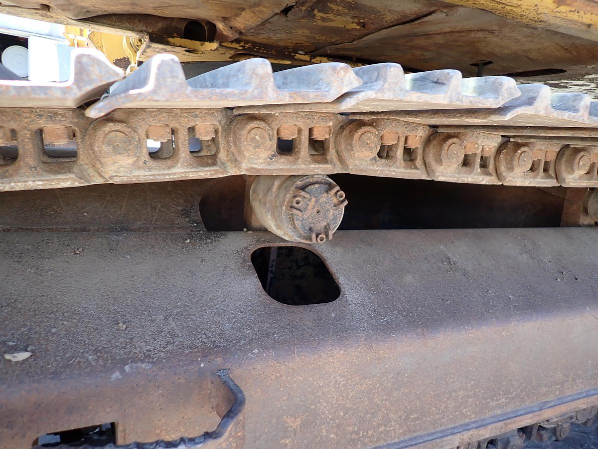 Used 2006 CAT 320CL