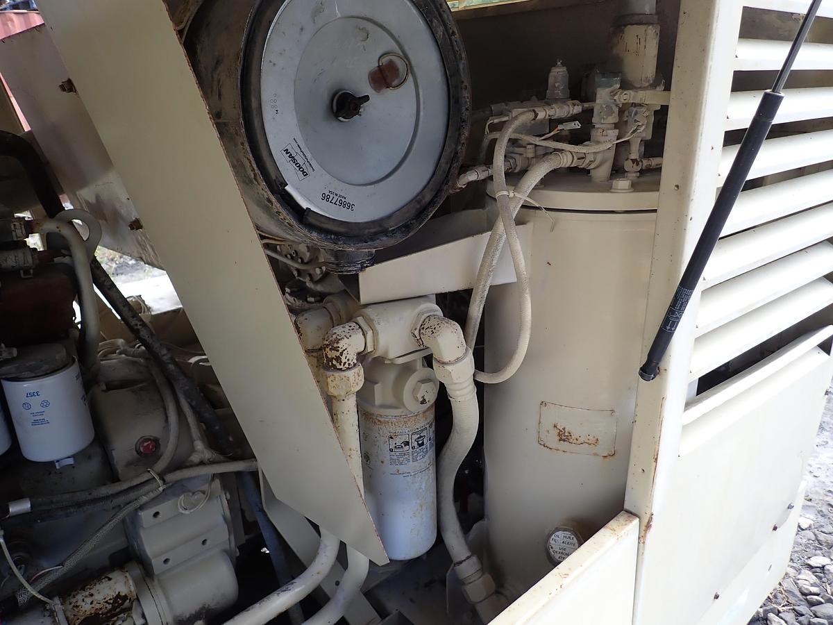 Used 1998 Ingersoll Rand XP750WCU 750 CFM Air Compressor