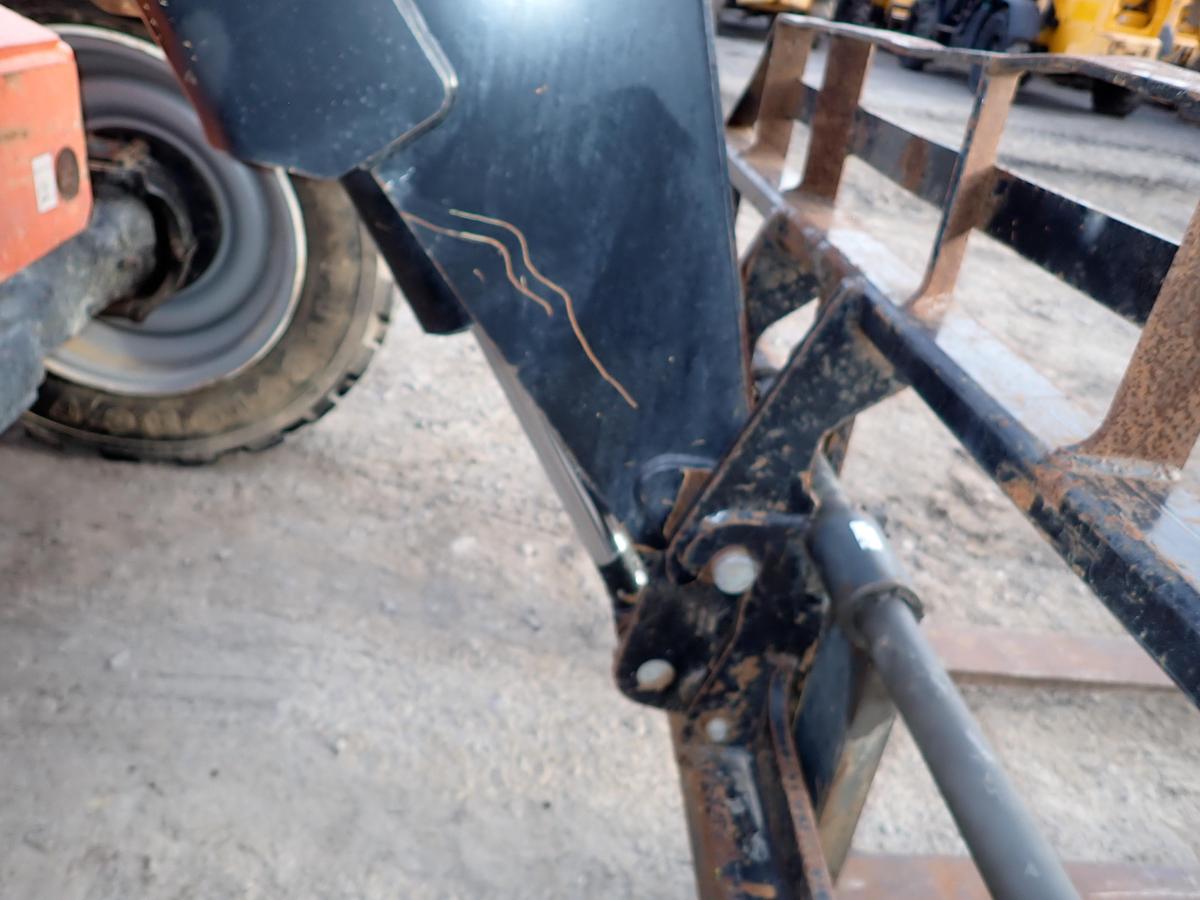 Used 2018 Skytrak 8042 8K Telehandler