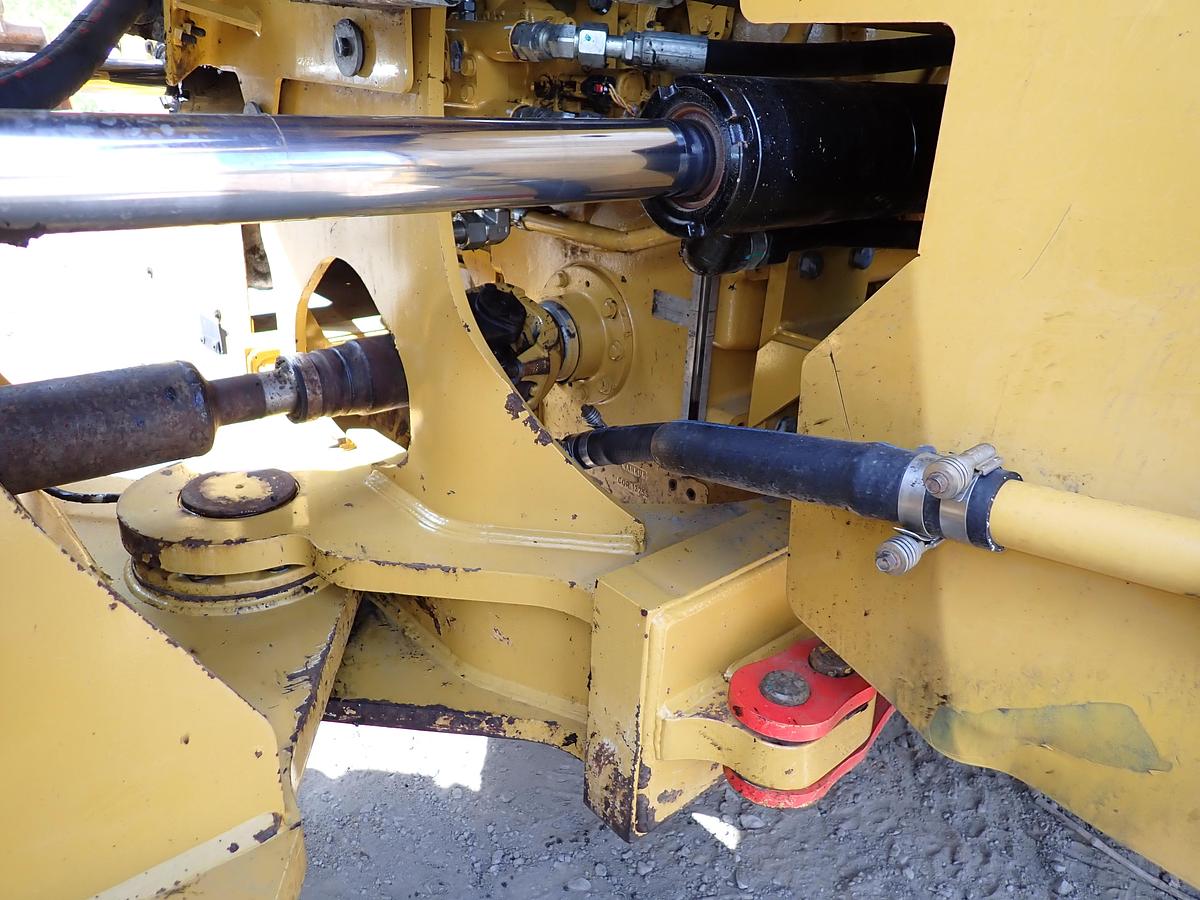 Used 2018 CAT 972M Wheel Loader
