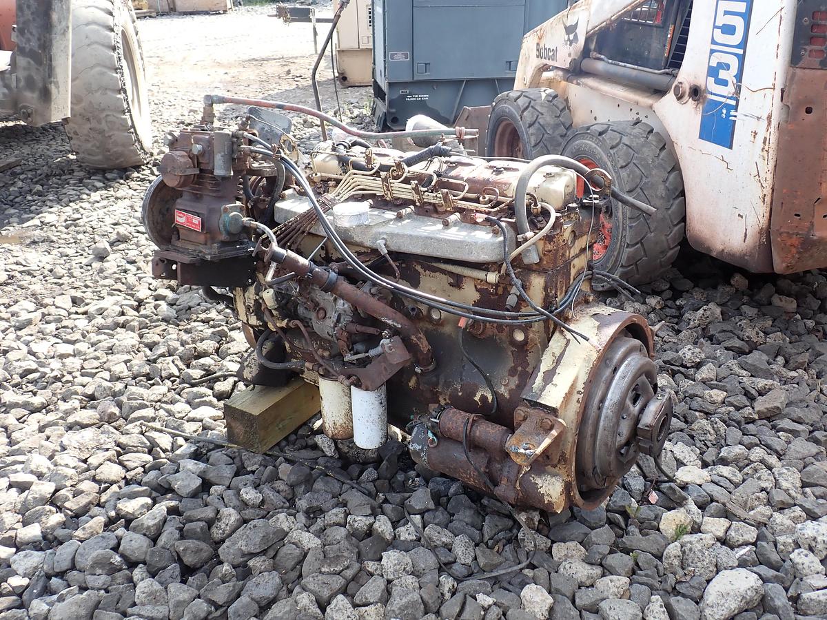 Used International DT466 Turbo Diesel Engine 
