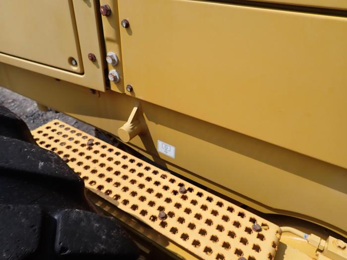 Used 2015 CAT 120M2 AWD
