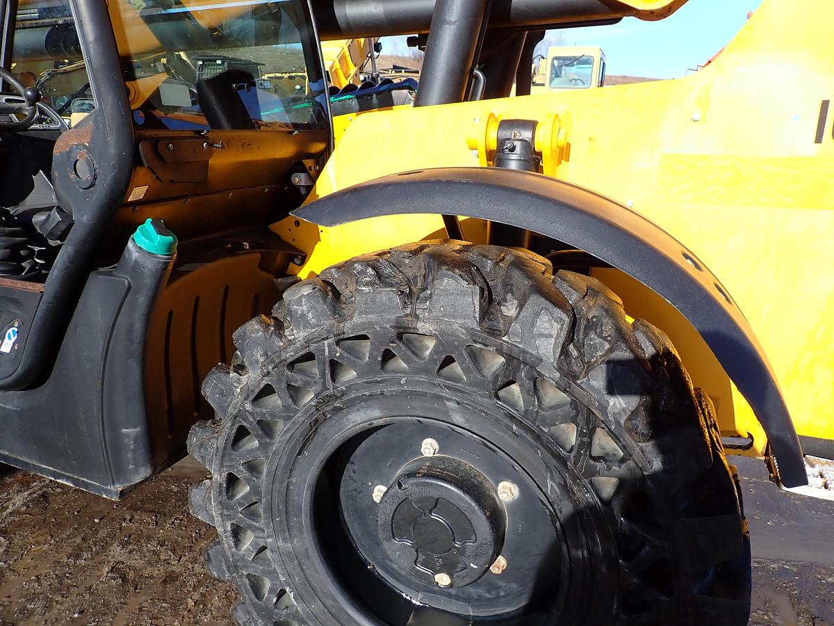 Used 2018 JCB 510-56 10K Telehandler