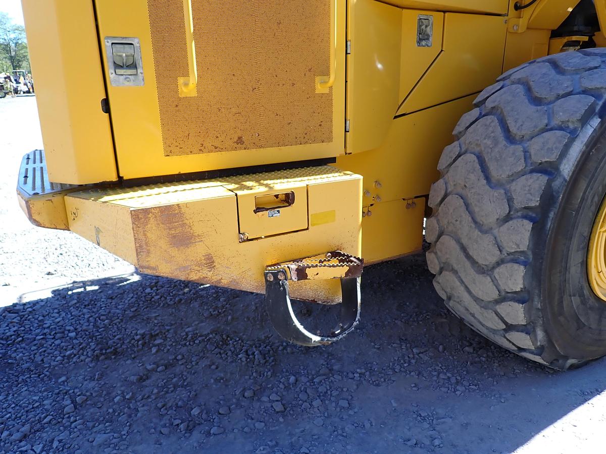 Used 2019 John Deere 744L Wheel Loader QUICK COUPLER!