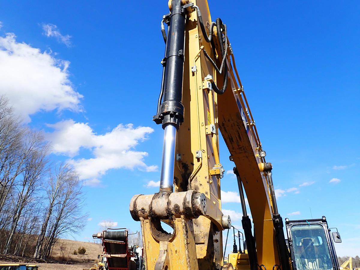 Used 2019 CAT 349FL Excavator Q/C Aux. Hydraulics