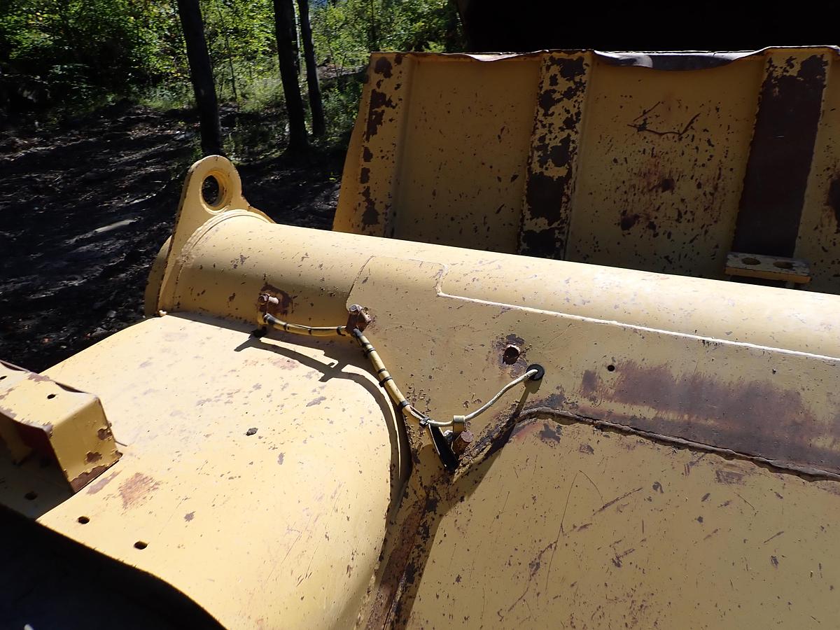 Used 2004 CAT 621G Motor Scraper