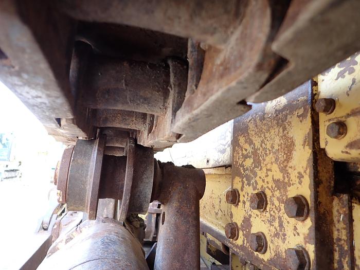 Used 1982 CAT D5B Crawler Dozer w/ CAB & WINCH 