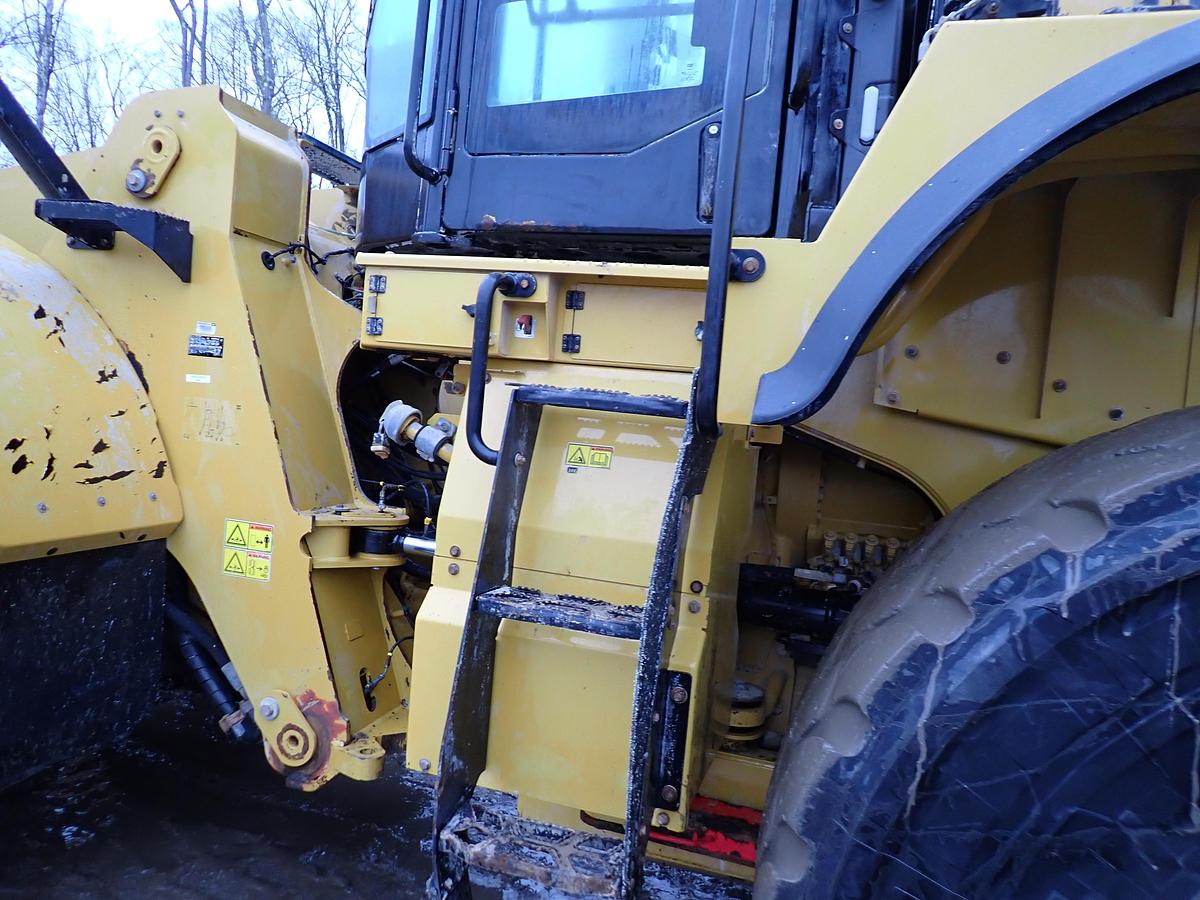 Used 2018 CAT 980M Wheel Loader