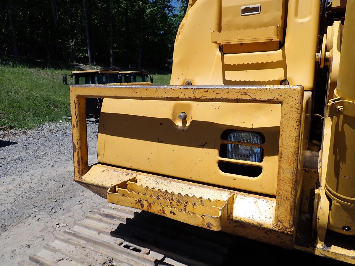 Used 2006 CAT 320CL