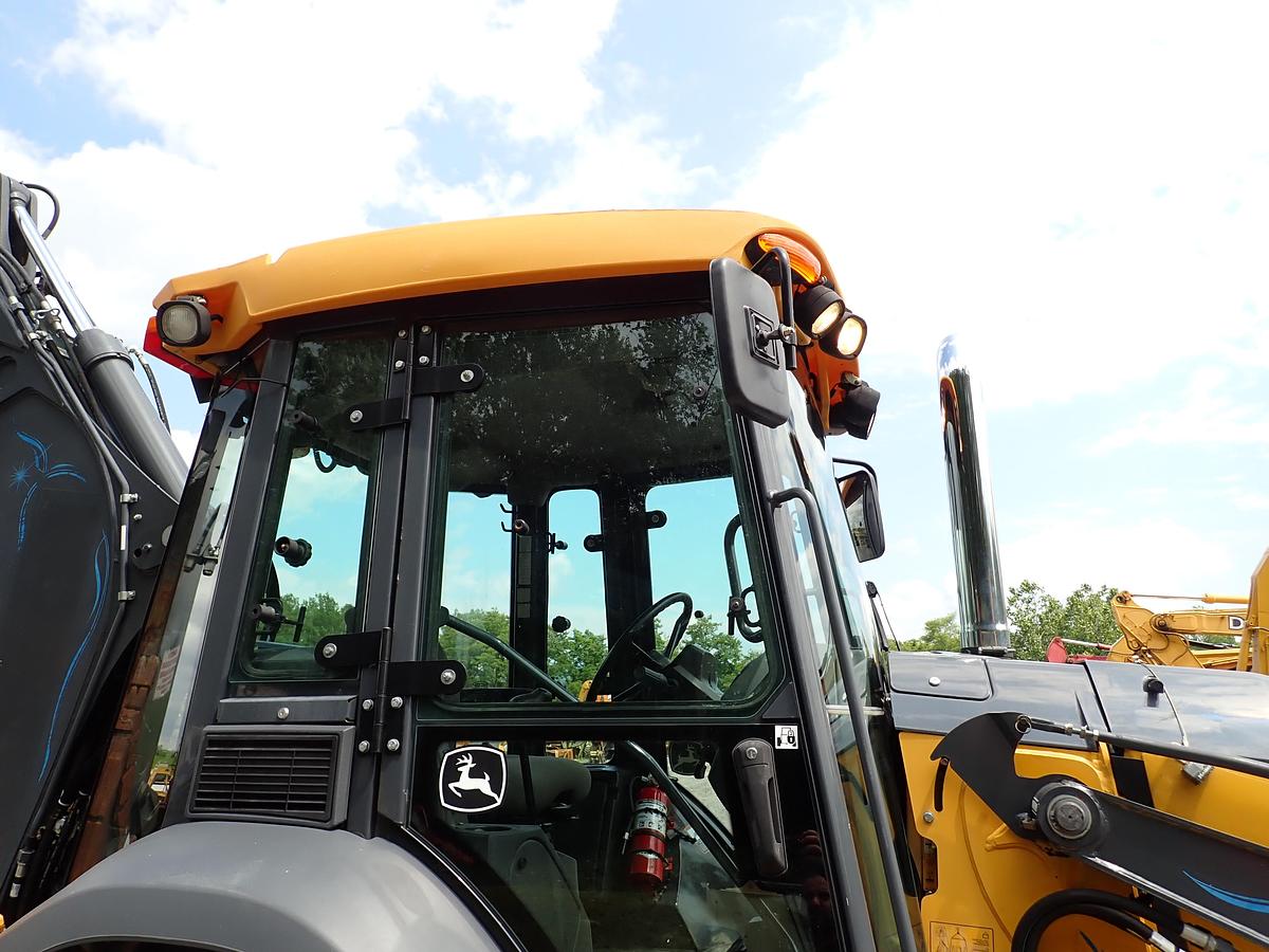Used 2018 John Deere 410L Loader Backhoe LOADED! Q/C FORKS EXTENDAHOE