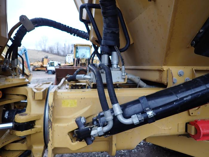 Used 2013 Caterpillar 740B Articulated Haul Truck w/ TAILGATE!