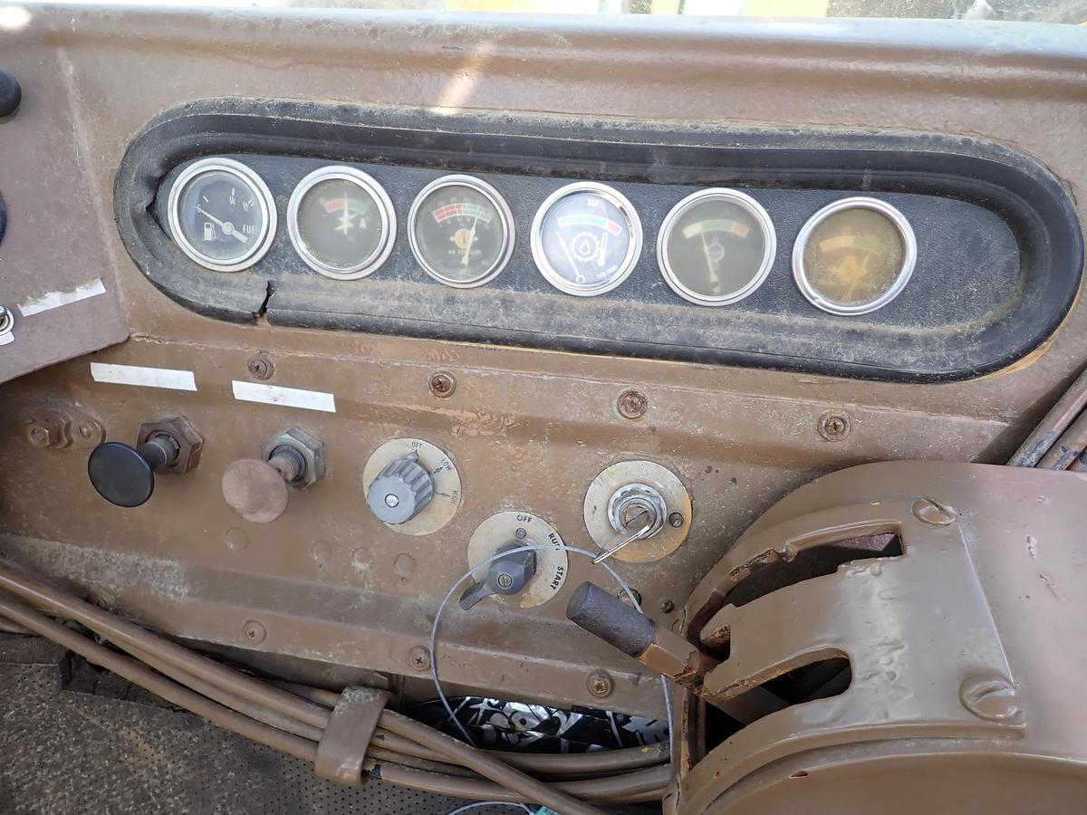 Used 1979 CAT 613B 5000 Gallon Water Wagon