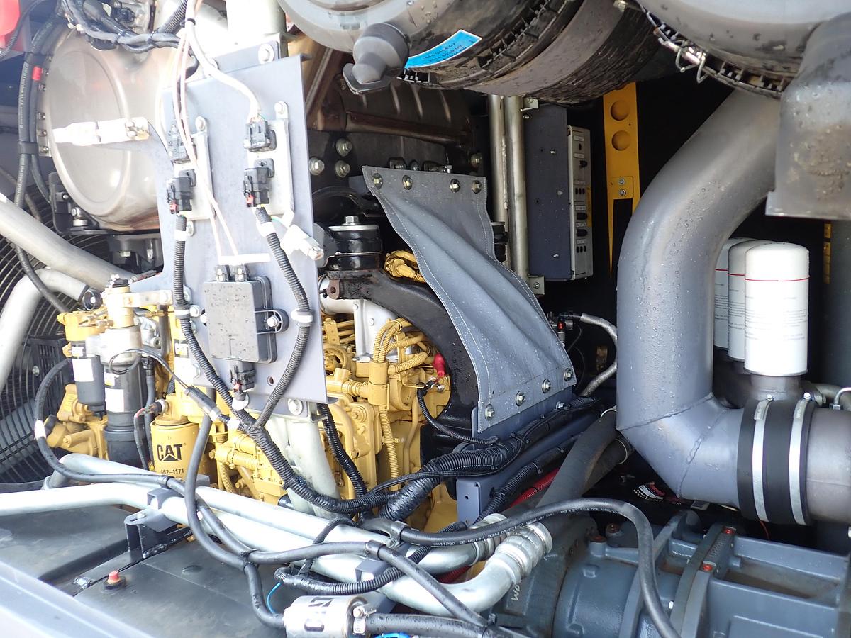 Used 2019 Atlas Copco XAS950CD8 950 CFM Air Compressor 1453 HOURS!