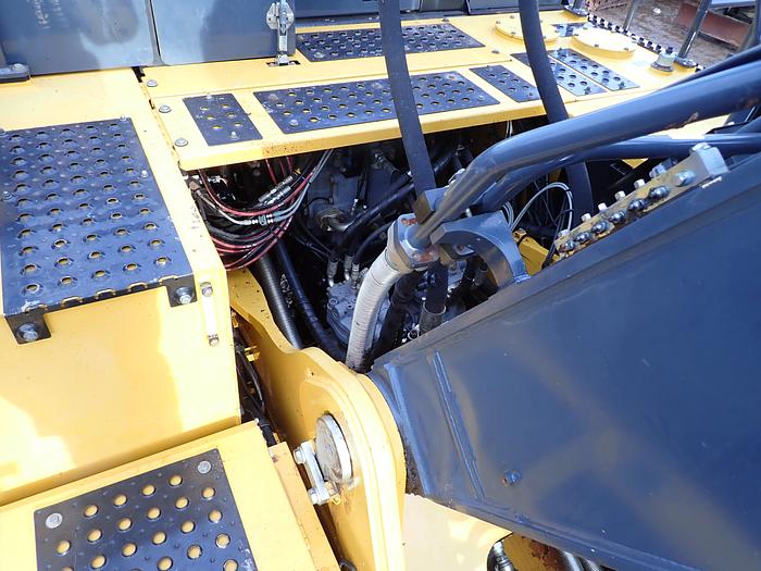 Used 2019 John Deere 470G LC Hydraulic Excavator Q/C Aux. Hydraulics