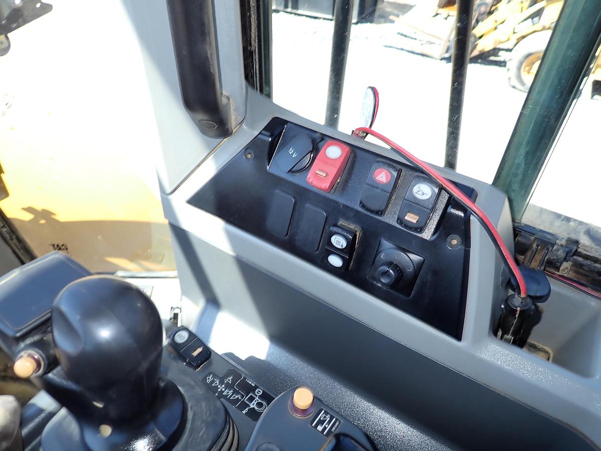 Used 2019 CAT 966M Wheel Loader Q/C & FORKS