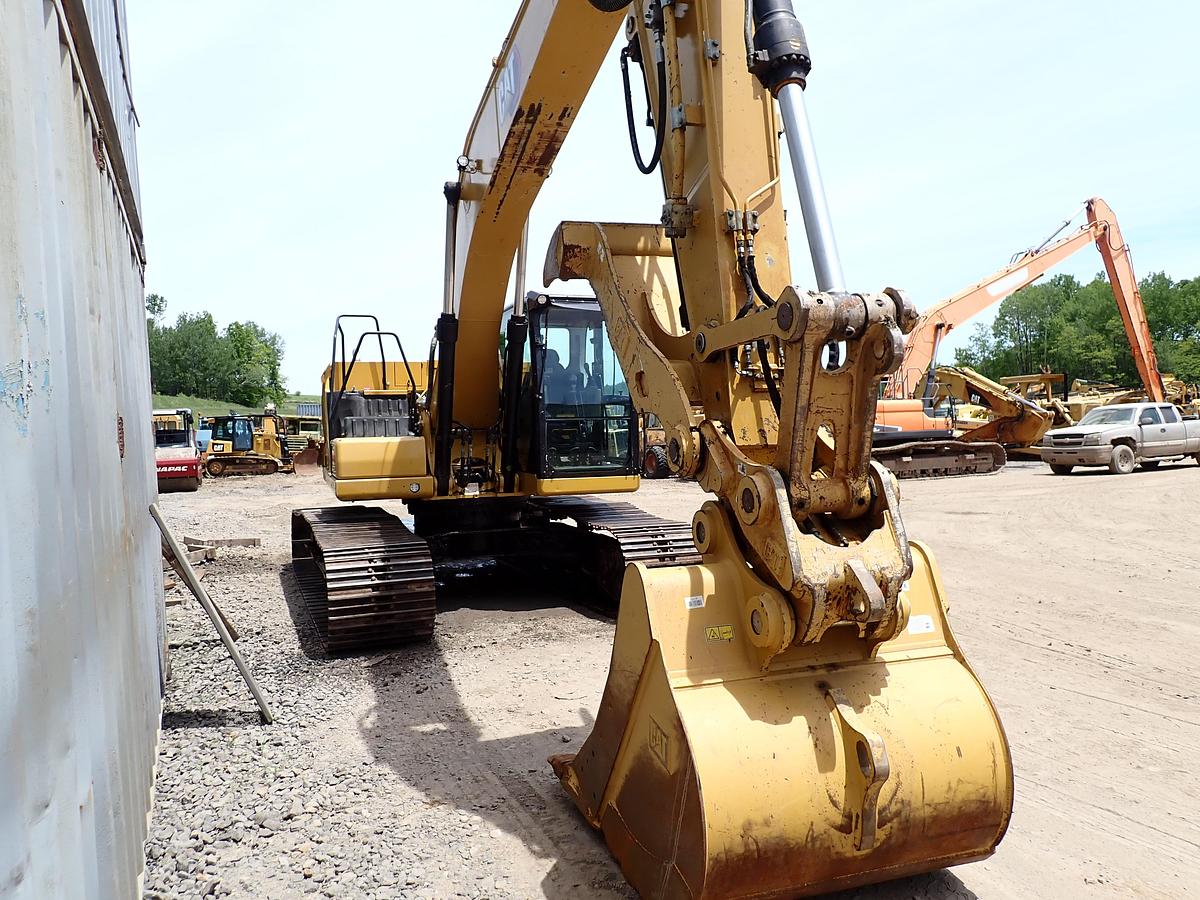 Used 2022 CAT 323 Excavator HYDRAULIC THUMB! 