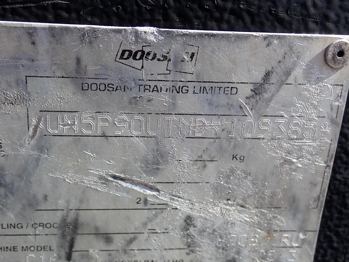 Used 2013 Doosan P90WIRU 90 CFM Air Compressor