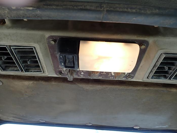 Used 1982 CAT D5B Crawler Dozer w/ CAB & WINCH 