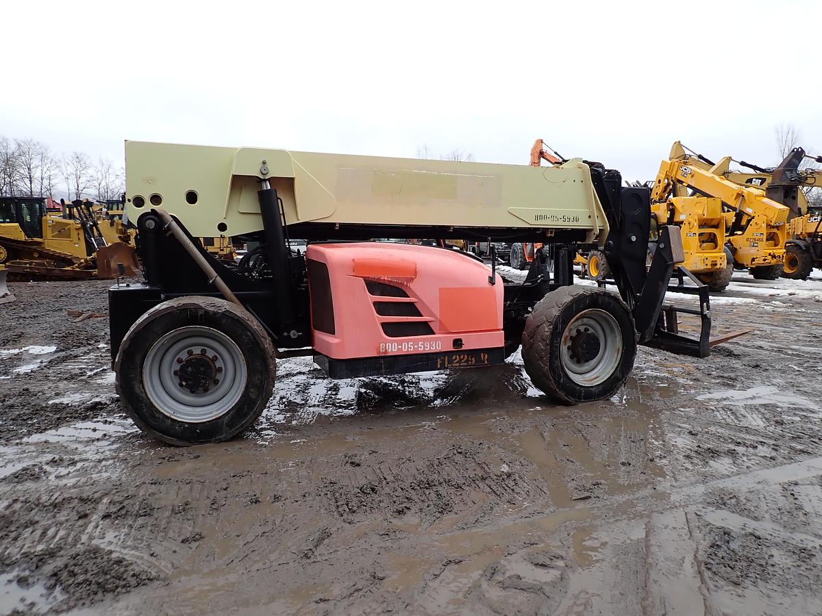 Used 2015 JLG G12-55A 12K Telehandler