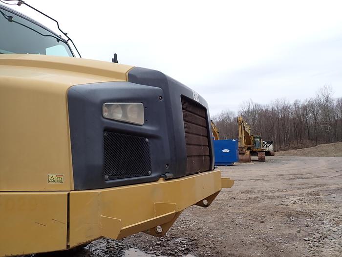 Used 2013 Caterpillar 740B Articulated Haul Truck w/ TAILGATE!