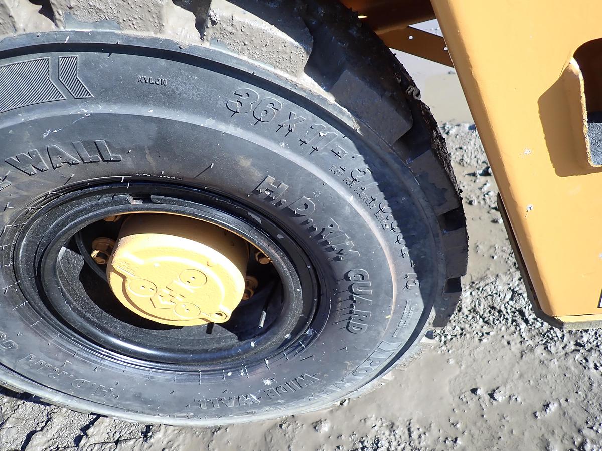 Used 1997 Broderson IC80-2E Carry Deck Crane