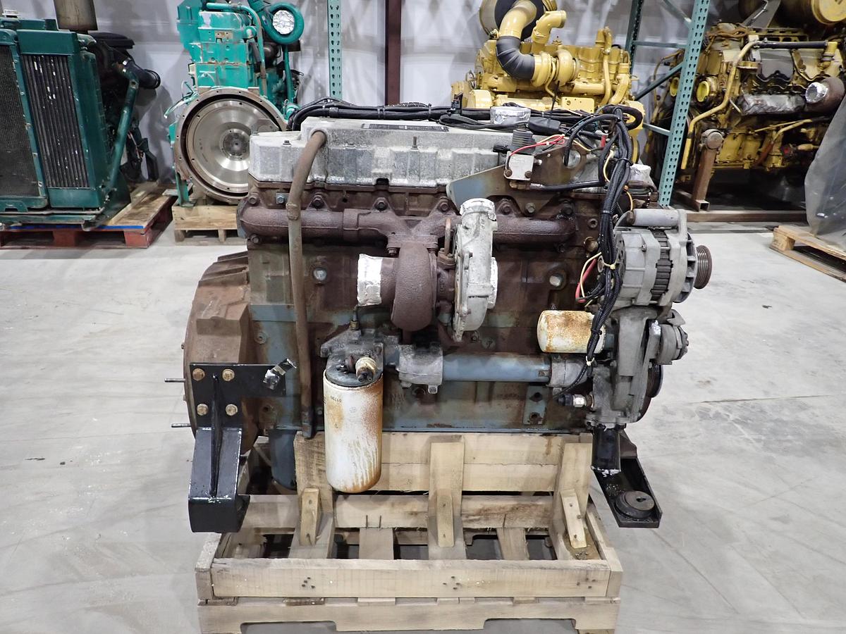 Used 2000 International DT530E Diesel Engine 300 HP INDUSTRIAL!